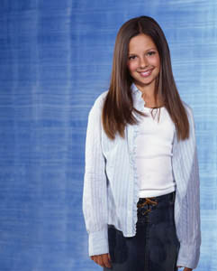 Mackenzie Rosman official season 8 promotional photo 3 bought through media services